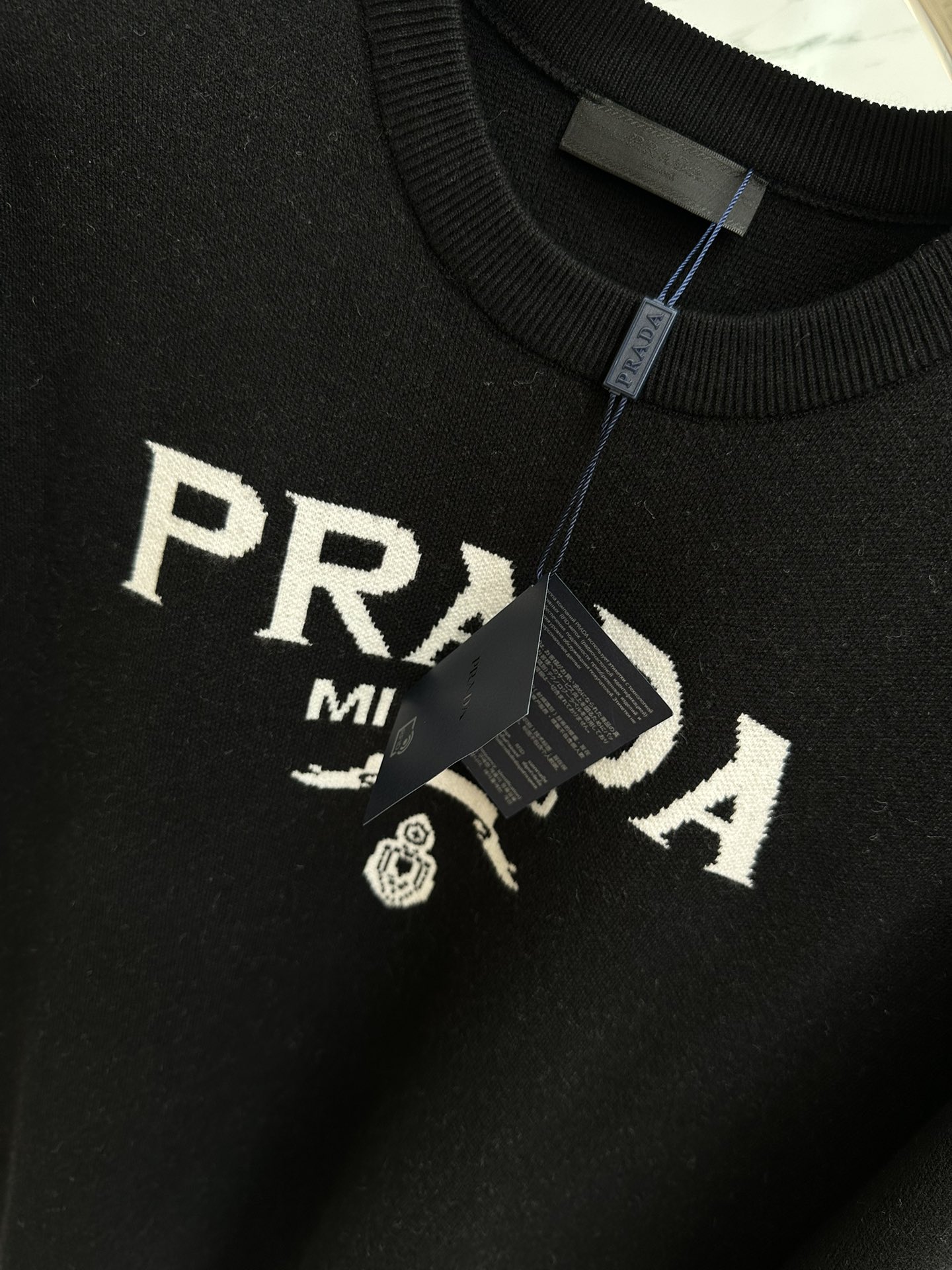 PRADA2024新款秋冬针织毛衣进口针织羊毛精心打造！手感非常柔软专柜原版定制三标齐全码数M2XL