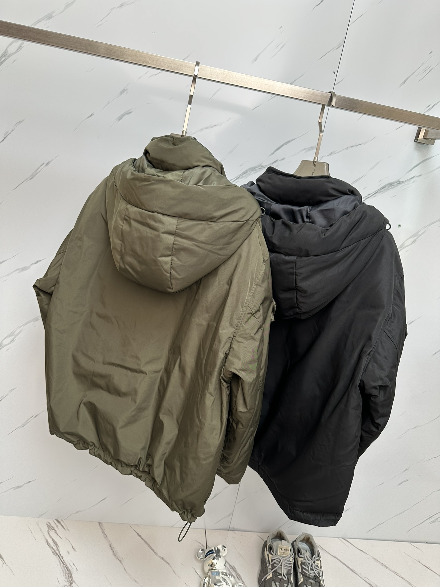 Stoneisland2024秋冬新款羽绒服订制五金配件绝对的高品质采用90白鸭绒超柔软充羽量蓬松饱满超