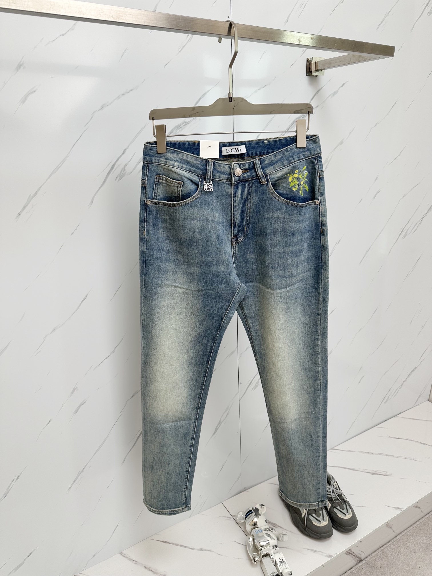 Loewe Men's Jeans Original Design Denim Pants with Anagram Logo 4 i1732445457 3155 4