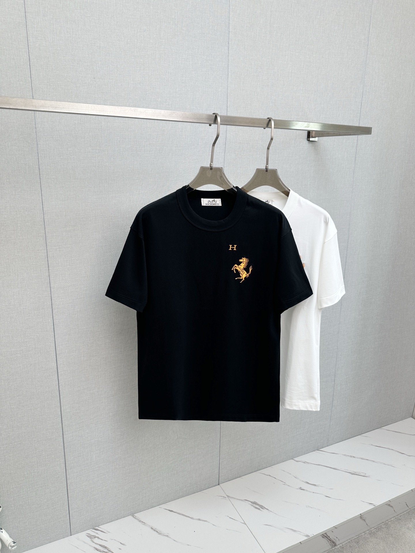 P190 H casa 2026 nuevo estilo de camiseta de manga corta! Unisex! Patrón de pasarela, camiseta de manga corta casual y …