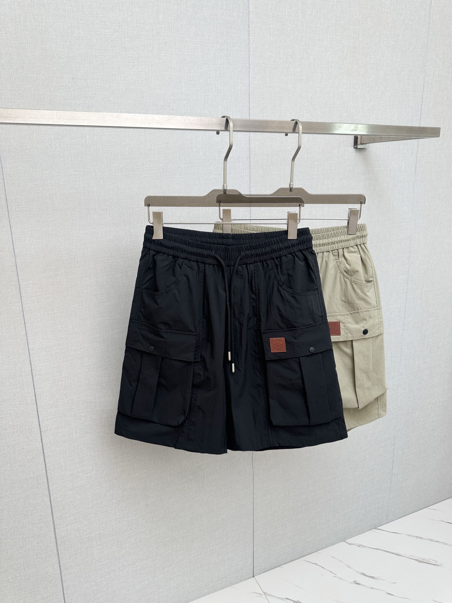 P220 2026 verano nuevo producto. Pantalones cortos casuales de hombre de moda original, con tejido personalizado cómodo…