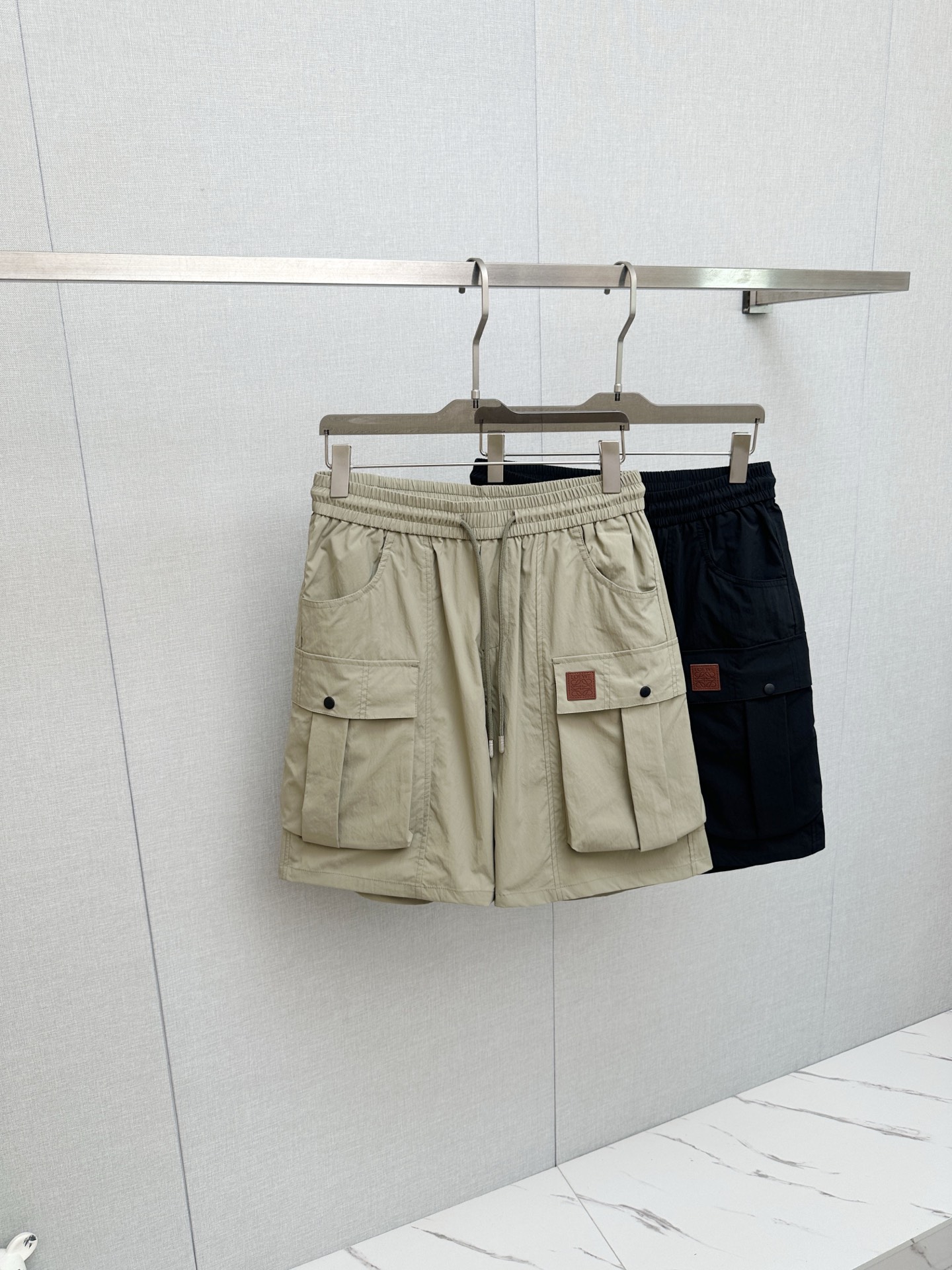 P220 2026 verano nuevo producto. Pantalones cortos casuales de hombre de moda original, con tejido personalizado cómodo…