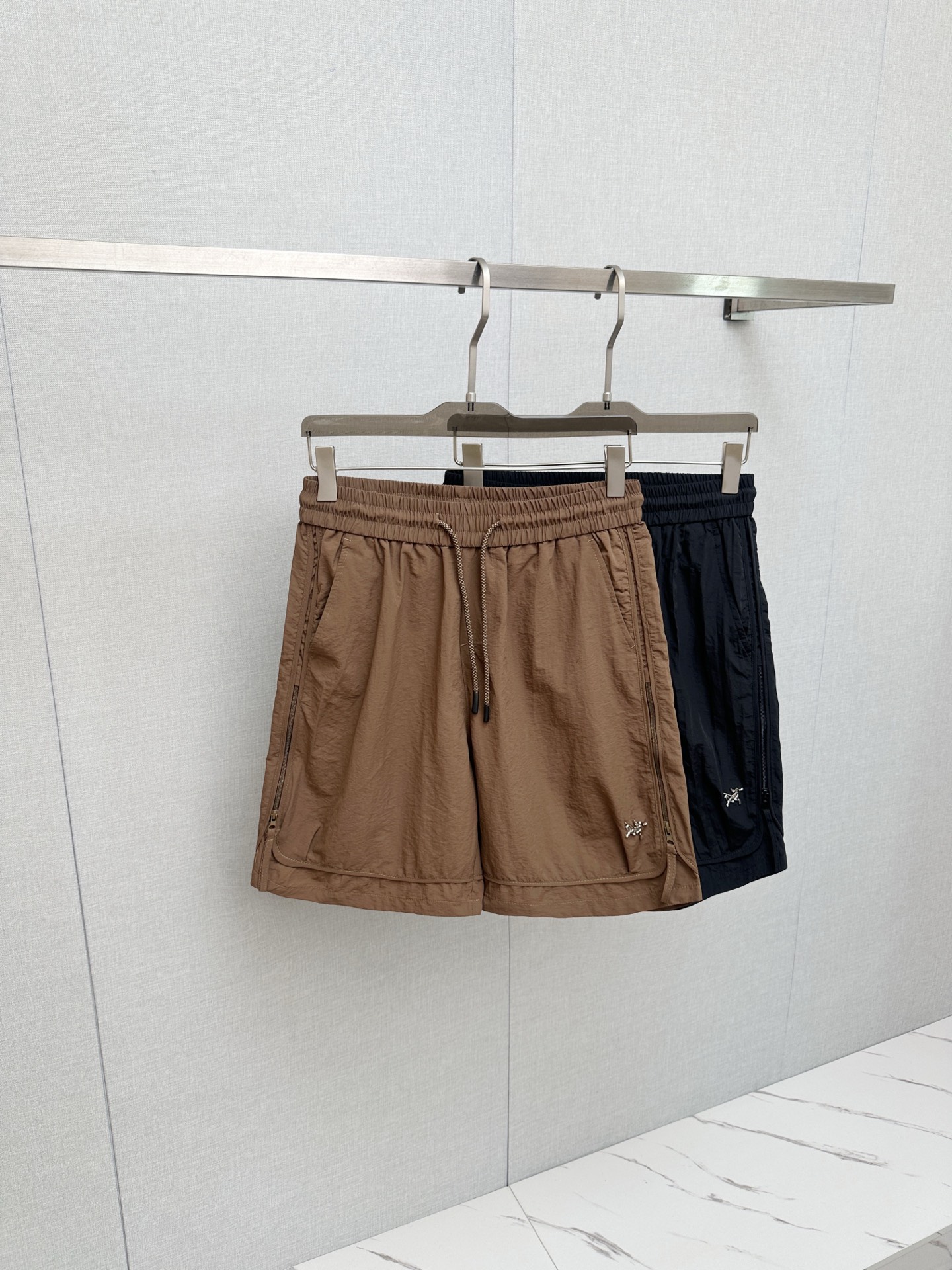 P220 2026 verano nuevo producto. Pantalones cortos casuales de hombre de moda original, con tejido personaliz…