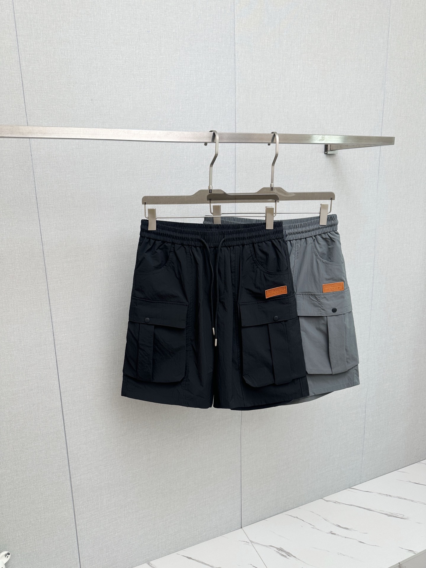 P220 2026 verano nuevo producto. Pantalones cortos casuales de hombre de moda original, con tejido personalizado cómodo…