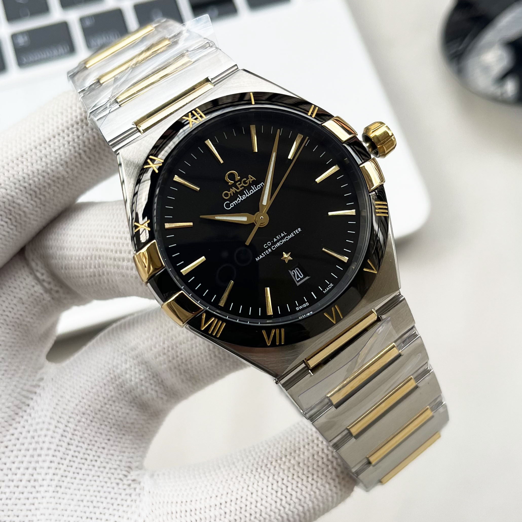 שעון גברים Omega Constellation מודל 8900 משובט בצבע הורדות 41 מ"מ 5 i1736839361392 3045 0 3
