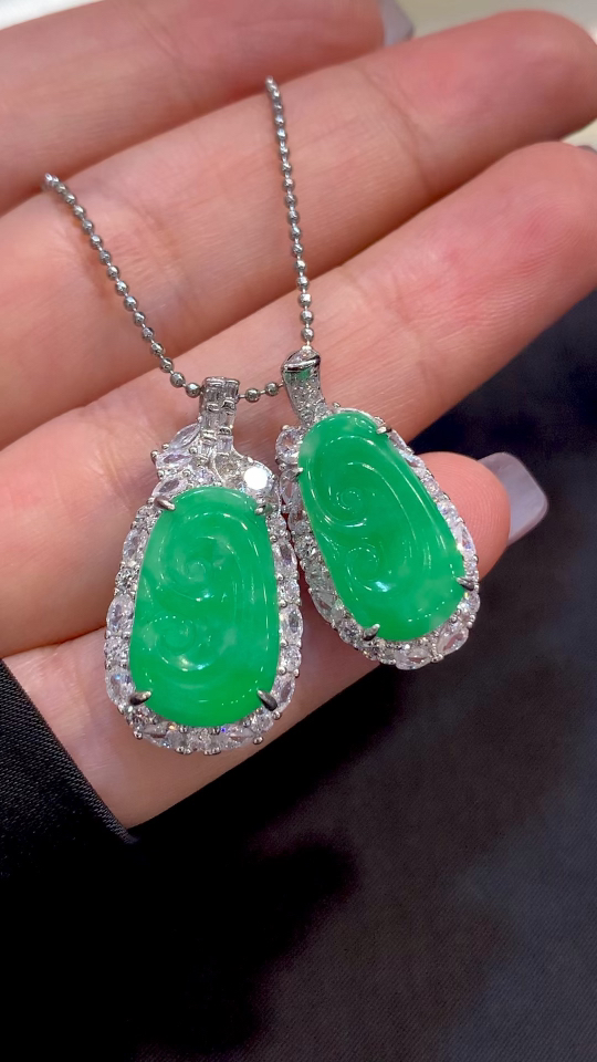 Premium Silver-Inlaid Imperial Green Full-Color Ruyi