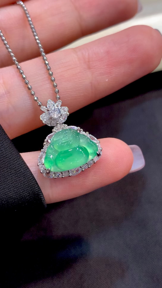 Premium Silver-Set High-Ice Sweet Yang Green Full-Green Buddha