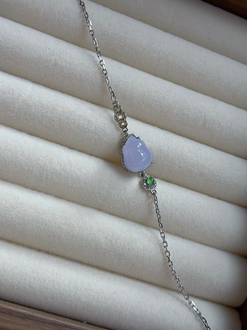 Silver-encrusted natural light photo: Icy, dreamy purple Fu Gua bracelet