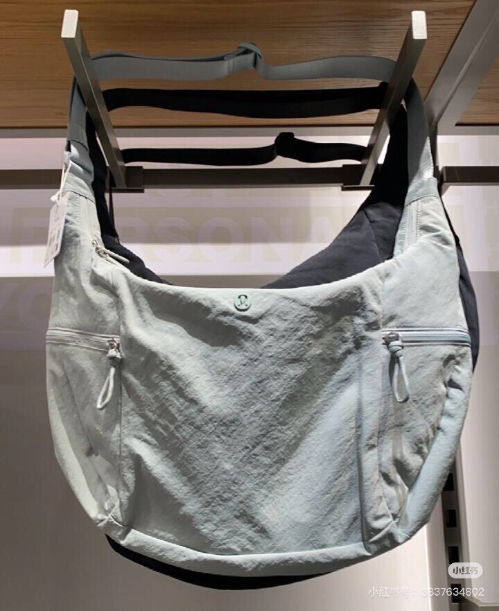 A durable, timeless piece that seamlessly balances style and practicalit - Comprehensive 9