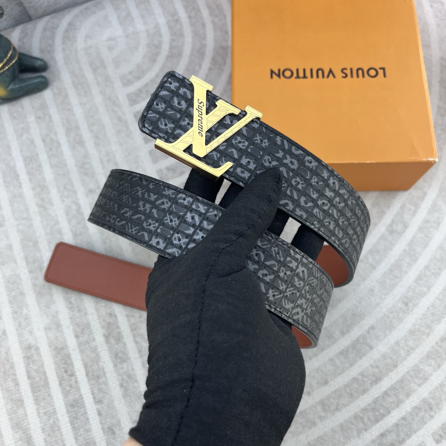 LV💕 特种皮腰带系列 ，原厂五金精品不锈钢扣，手感柔软舒适 宽3.8CM。 👉 👉 👉