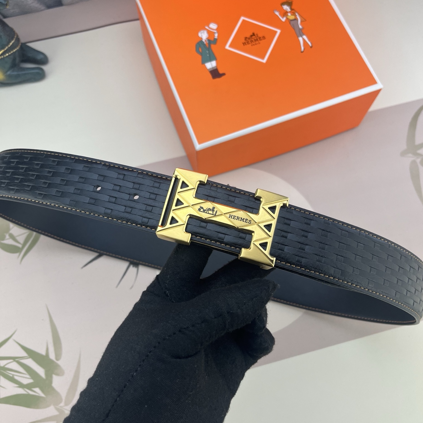 爱马仕💕 特种皮腰带系列 ，原厂五金精品不锈钢扣，手感柔软舒适 宽3.8CM。