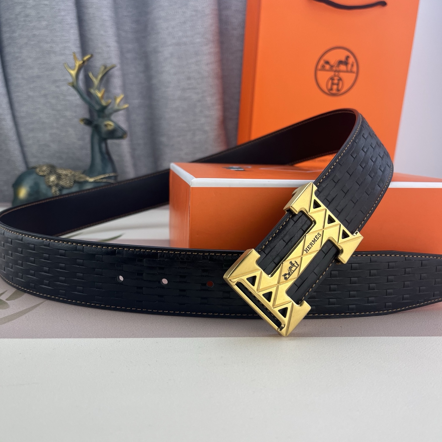 爱马仕💕 特种皮腰带系列 ，原厂五金精品不锈钢扣，手感柔软舒适 宽3.8CM。