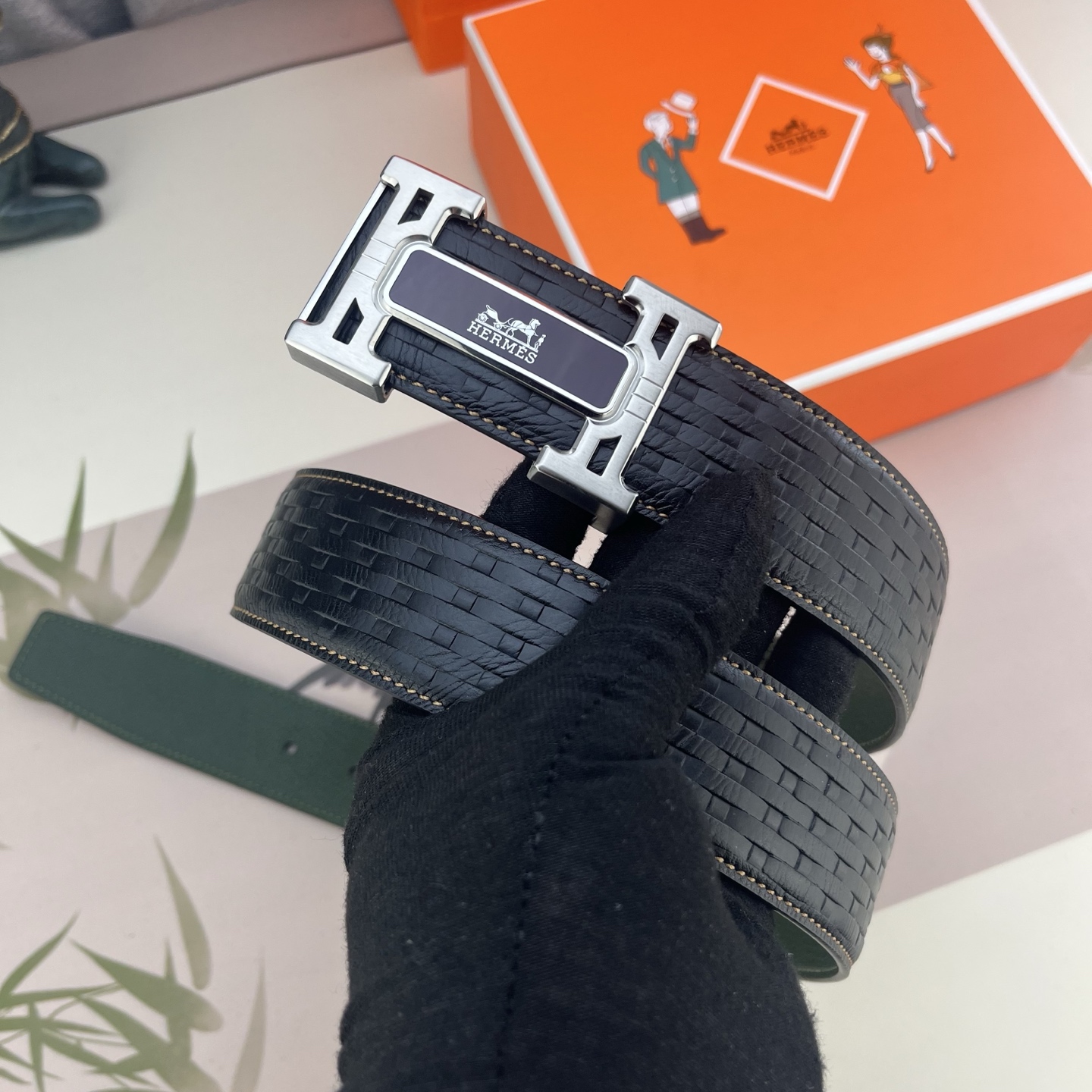 爱马仕💕 特种皮腰带系列 ，原厂五金精品不锈钢扣，手感柔软舒适 宽3.8CM。