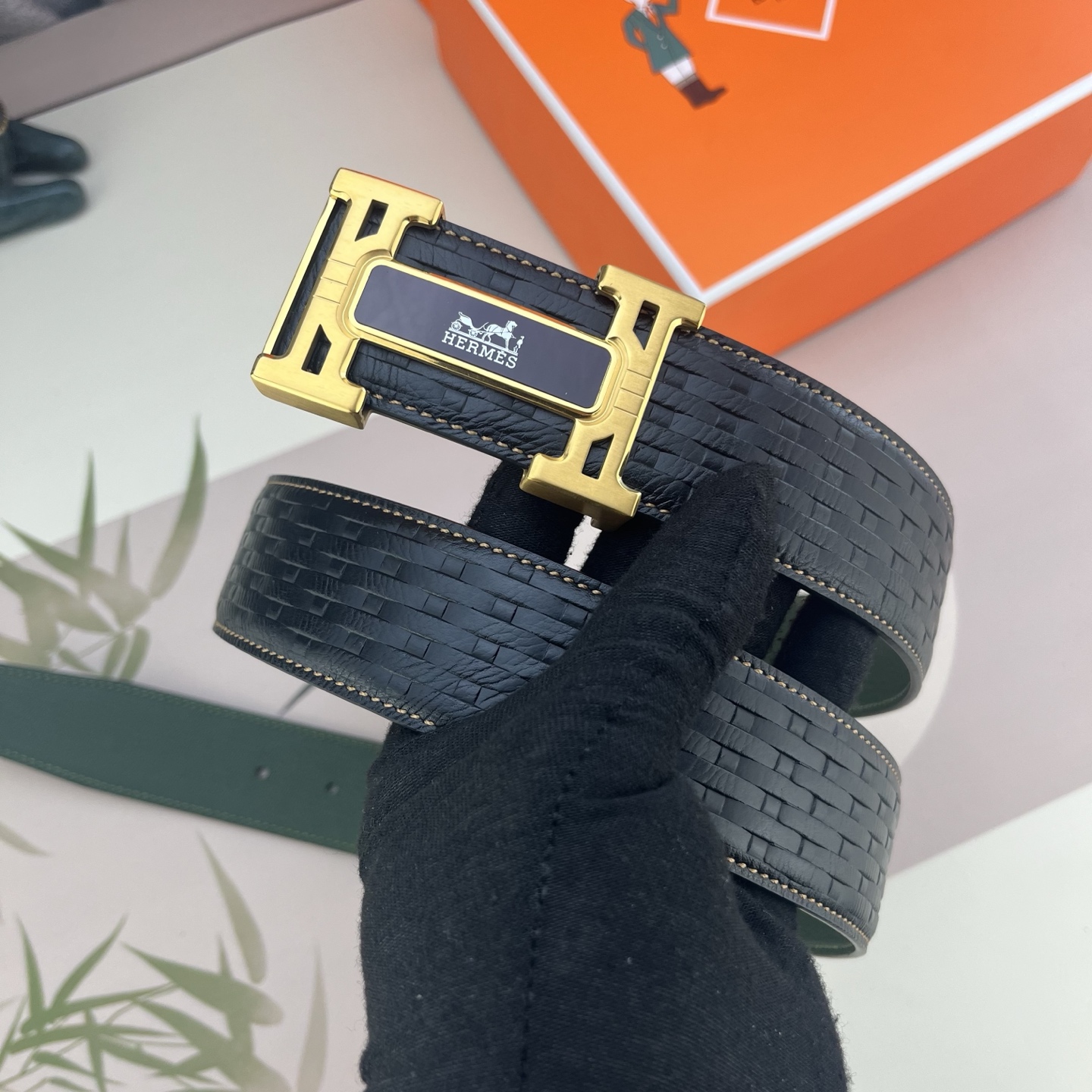 爱马仕💕 特种皮腰带系列 ，原厂五金精品不锈钢扣，手感柔软舒适 宽3.8CM。