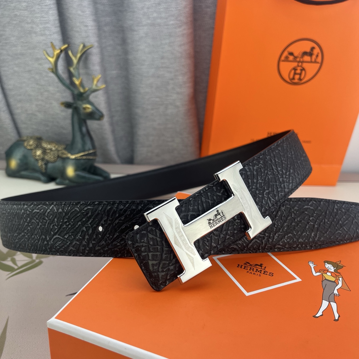 爱马仕💕 特种皮腰带系列 ，原厂五金精品不锈钢扣，手感柔软舒适 宽3.8CM。