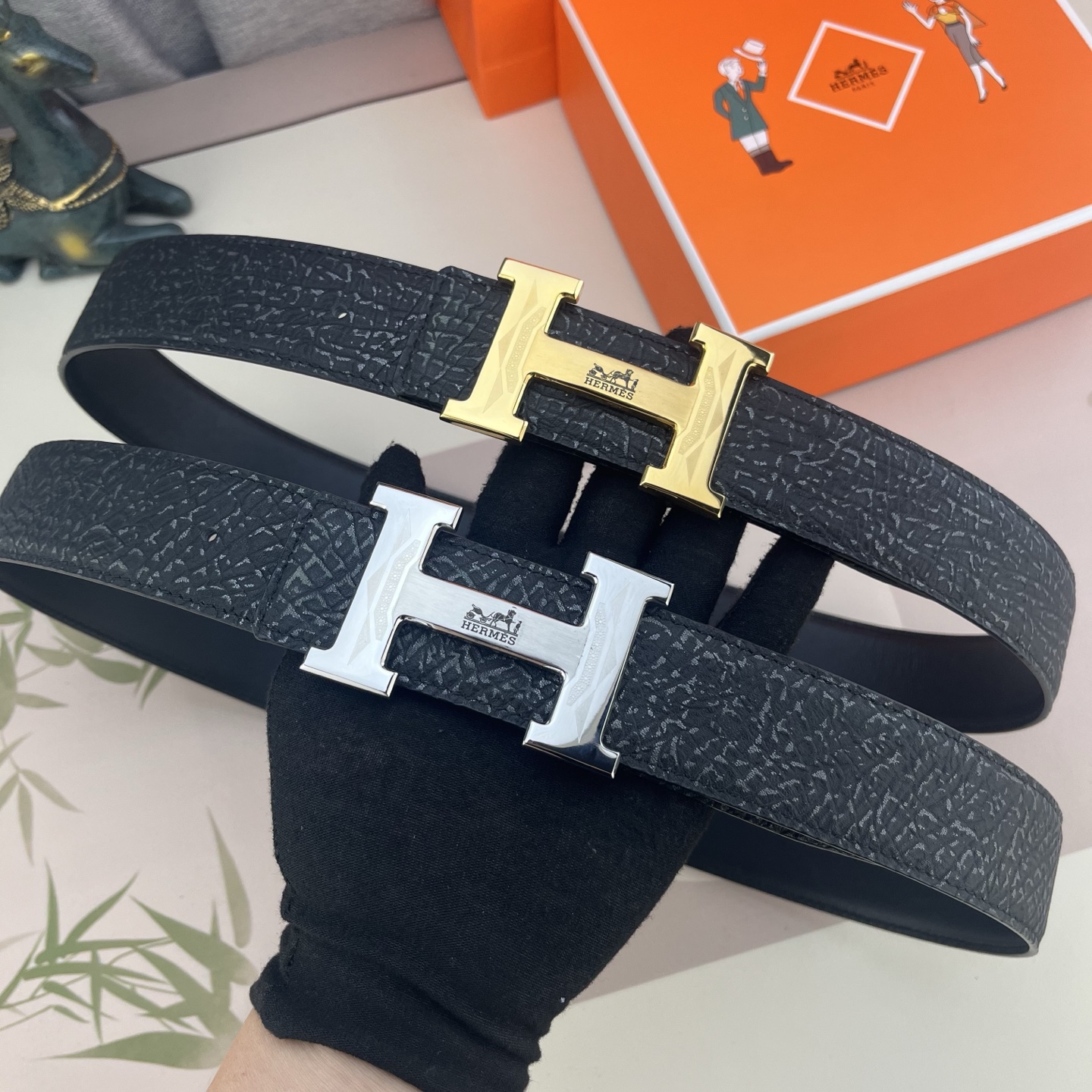 爱马仕💕 特种皮腰带系列 ，原厂五金精品不锈钢扣，手感柔软舒适 宽3.8CM。