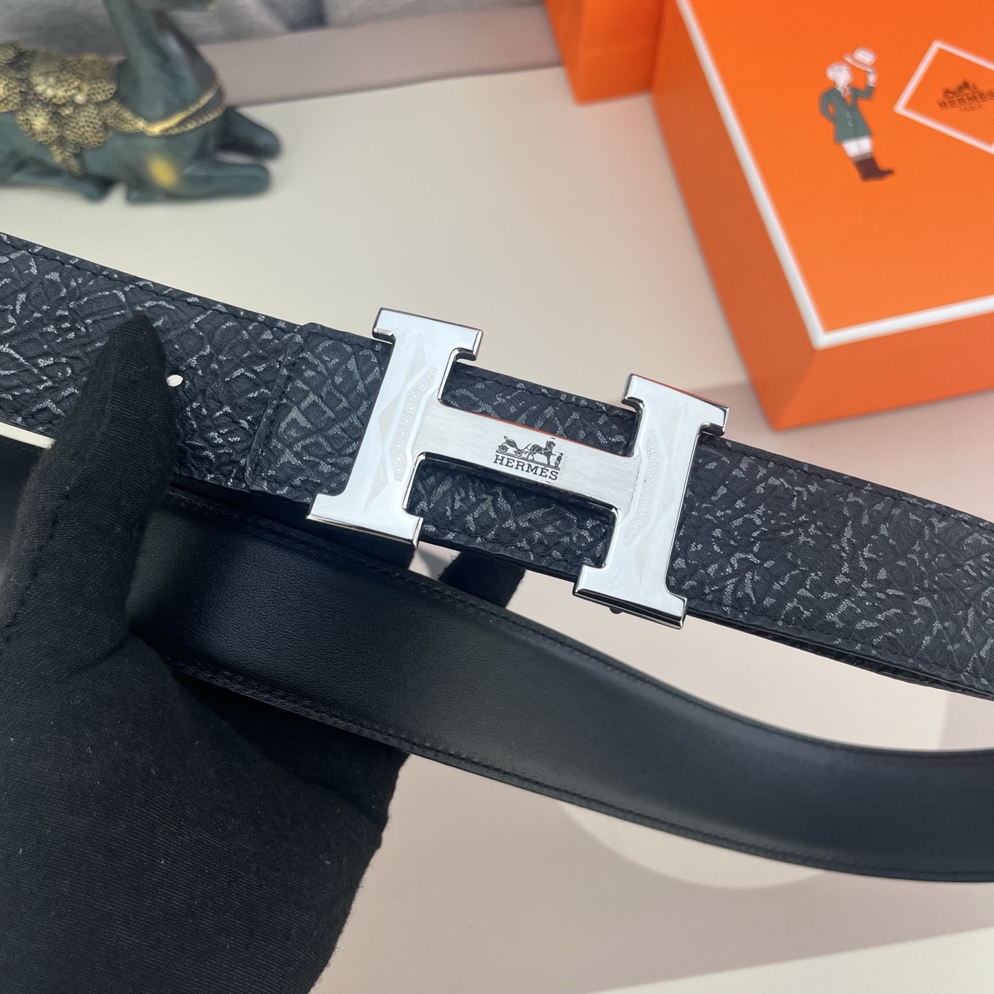 爱马仕💕 特种皮腰带系列 ，原厂五金精品不锈钢扣，手感柔软舒适 宽3.8CM。