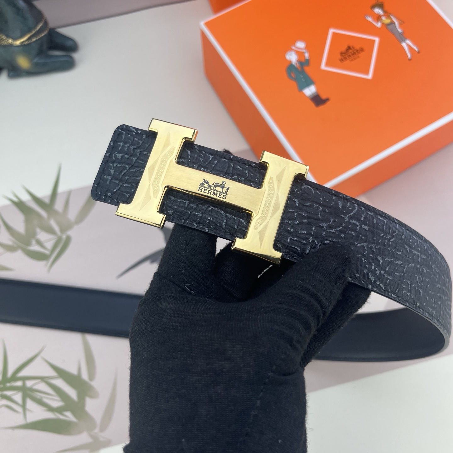 爱马仕💕 特种皮腰带系列 ，原厂五金精品不锈钢扣，手感柔软舒适 宽3.8CM。