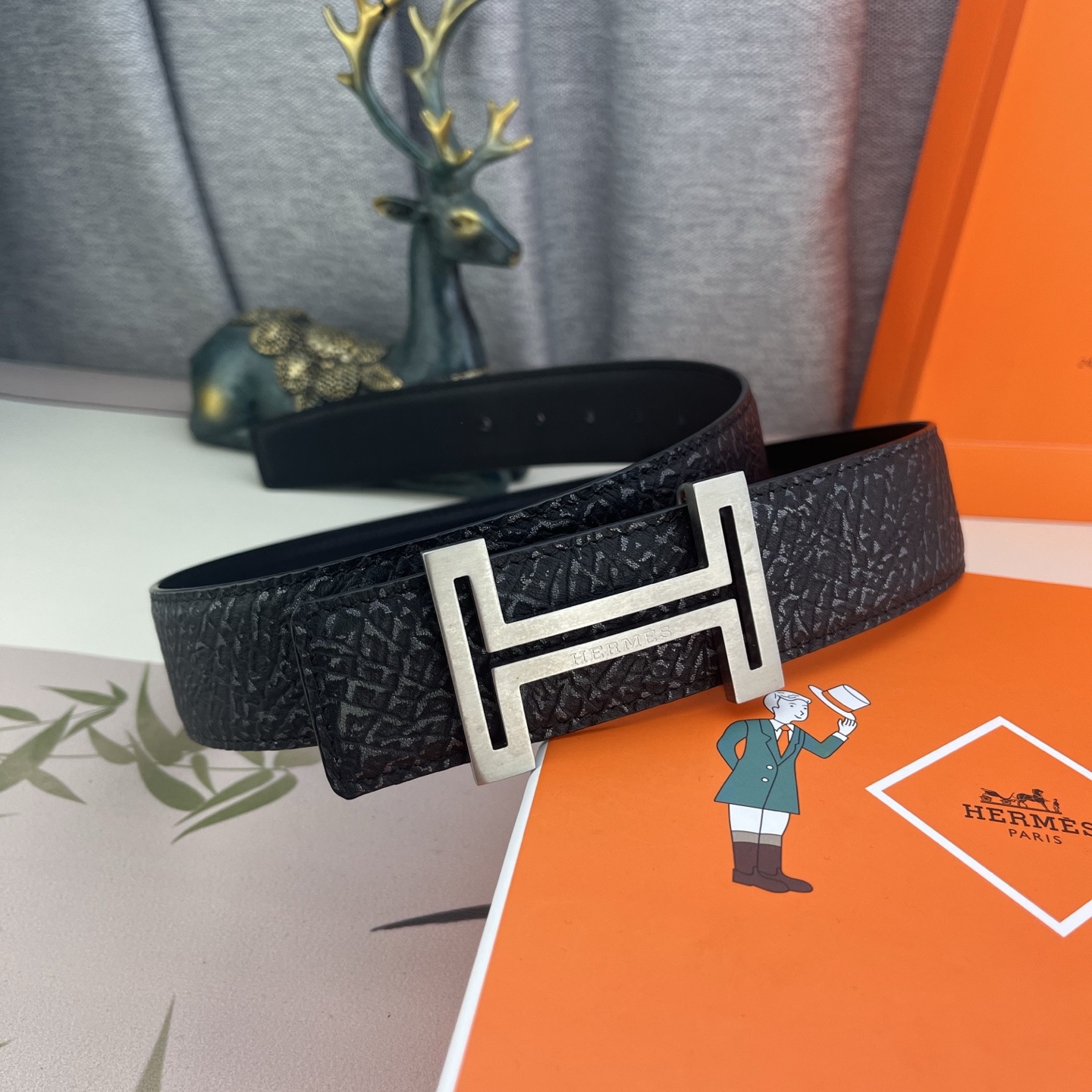 爱马仕💕 特种皮腰带系列 ，原厂五金精品不锈钢扣，手感柔软舒适 宽3.8CM。