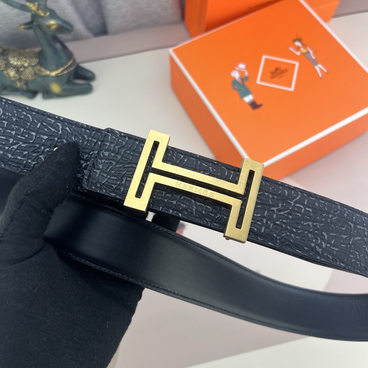 爱马仕💕 特种皮腰带系列 ，原厂五金精品不锈钢扣，手感柔软舒适 宽3.8CM。