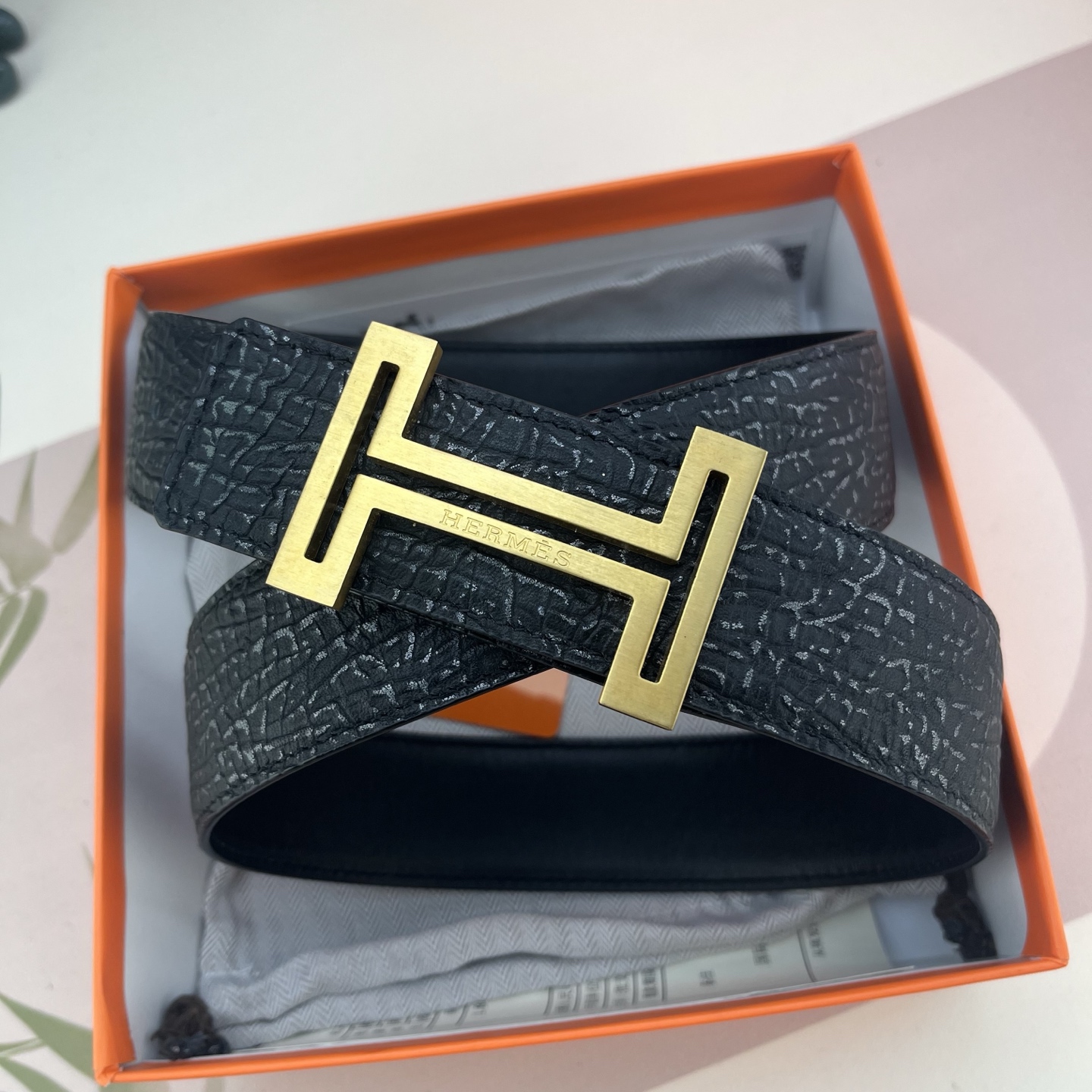 爱马仕💕 特种皮腰带系列 ，原厂五金精品不锈钢扣，手感柔软舒适 宽3.8CM。