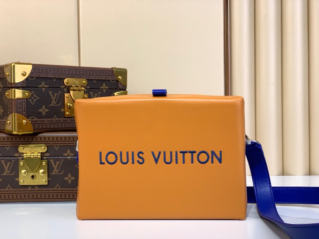 Louis Vuitton Bolsos de mano Bolsos de Tote Cuero de vaca M24455