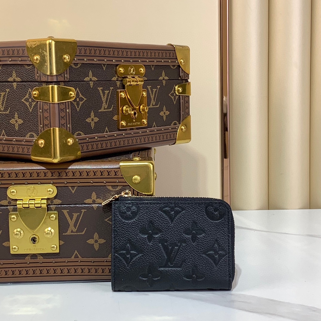 Louis Vuitton Noa Compact Wallet Monogram Empreinte Leather Black 1 i1727613956 9313 8