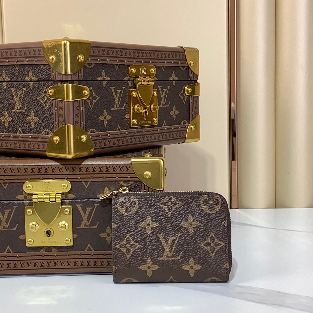 Louis Vuitton Noa Compact Wallet Monogram Canvas Brown 1 i1727614511 4995 0
