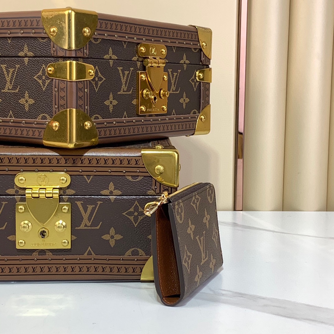 Louis Vuitton Noa Compact Wallet Monogram Canvas Leather Zip Card Holder 4 i1727614540 7872 4