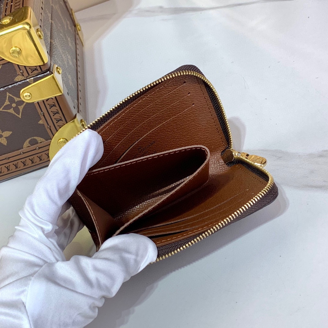 Louis Vuitton Noa Compact Wallet Monogram Canvas Leather Zip Card Holder 9 i1727614540 8386 6