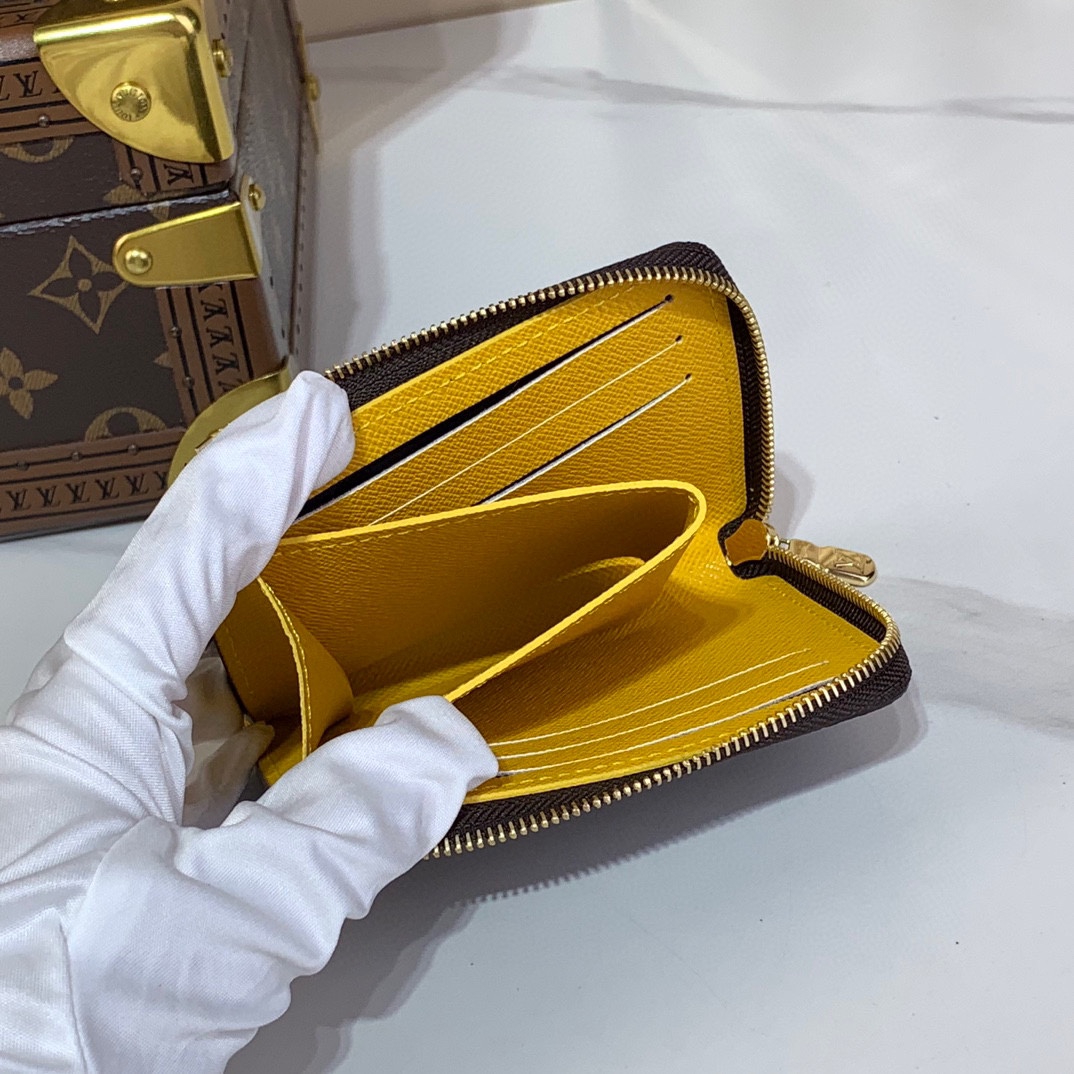 Louis Vuitton Noa Compact Wallet Monogram Canvas Leather Zip Card Holder 9 i1727614592 3343 6