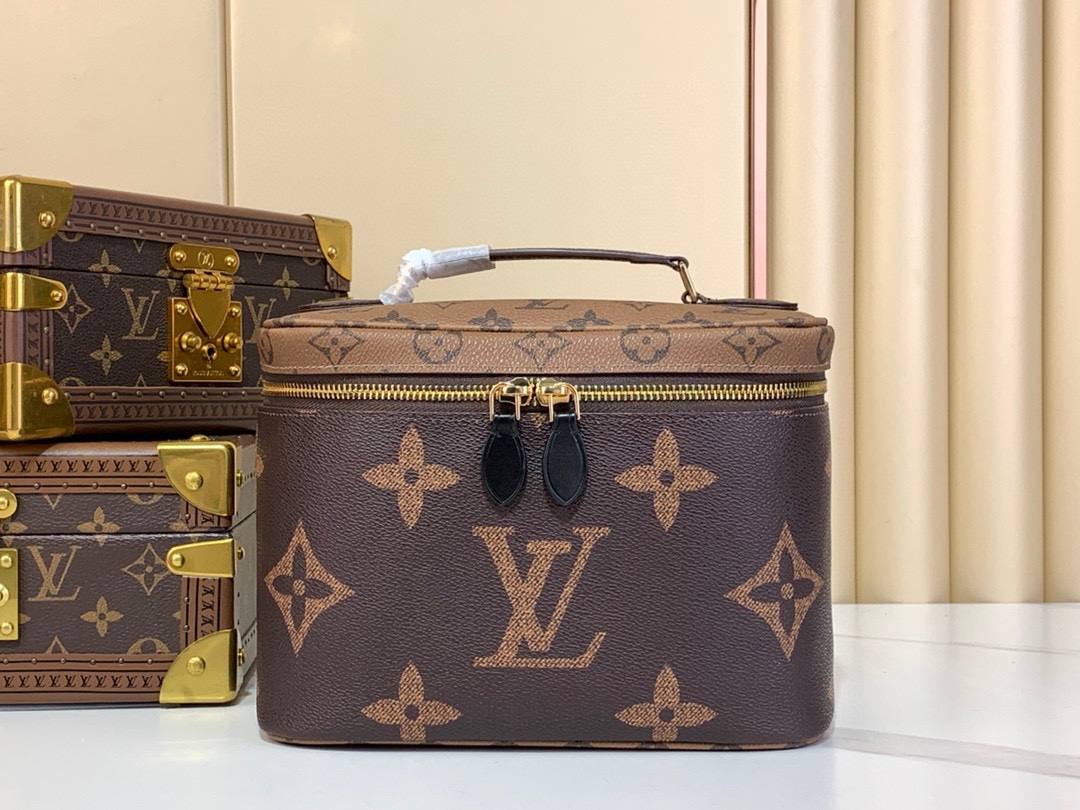 Louis Vuitton Bolsos de cosméticos Monogram Reverse Lona M47212