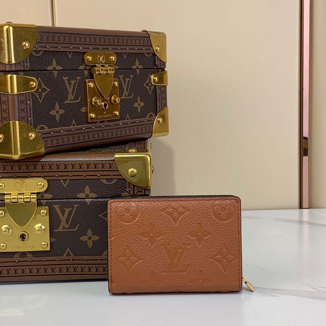 Louis Vuitton Cléa Wallet Monogram Unplant Leather Compact Purse M83362 2 i1730021030 5492 5