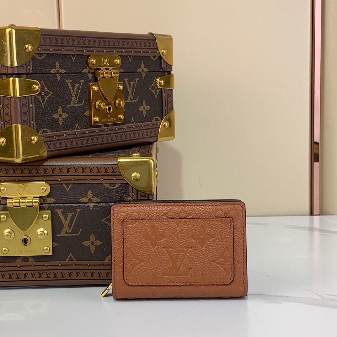 Louis Vuitton Cléa Wallet Monogram Unplant Leather Compact Purse M83362 1 i1730021030 6654 1