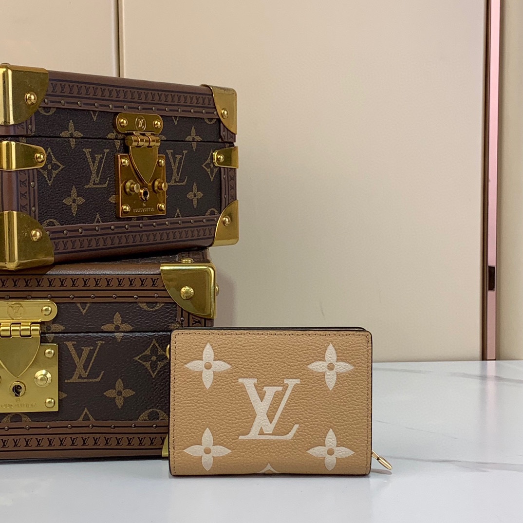 Louis Vuitton Cléa Wallet M11901 Apricot Monogram Compact Purse 3 i1730021434 446 1