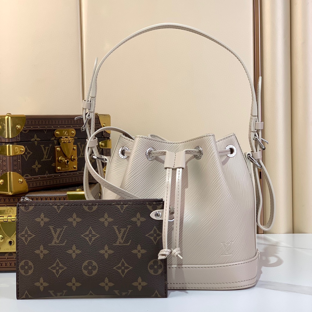 Louis Vuitton Noé BB Bucket Bag in Epi Leather - Timeless Elegance 1 i1730648724 244 3