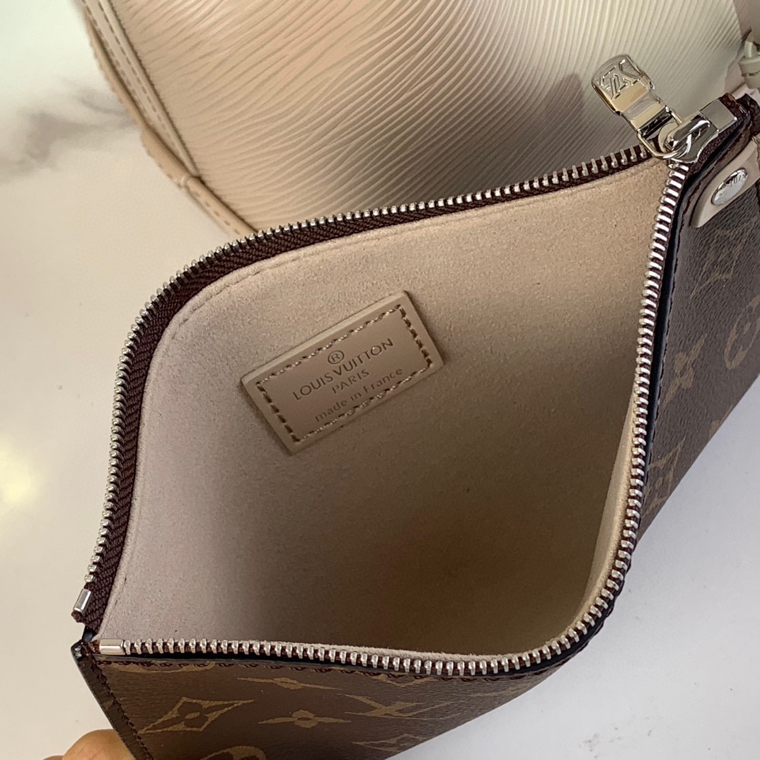 Louis Vuitton Noé BB Bucket Bag in Epi Leather - Timeless Elegance 6 i1730648724 4752 8
