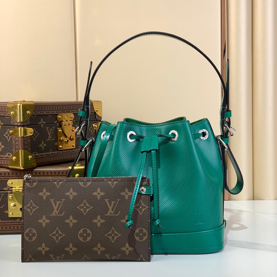 Louis Vuitton Noé BB Bucket Bag Epi Leather Green with Monogram Wallet 1 i1730648798 1364 3