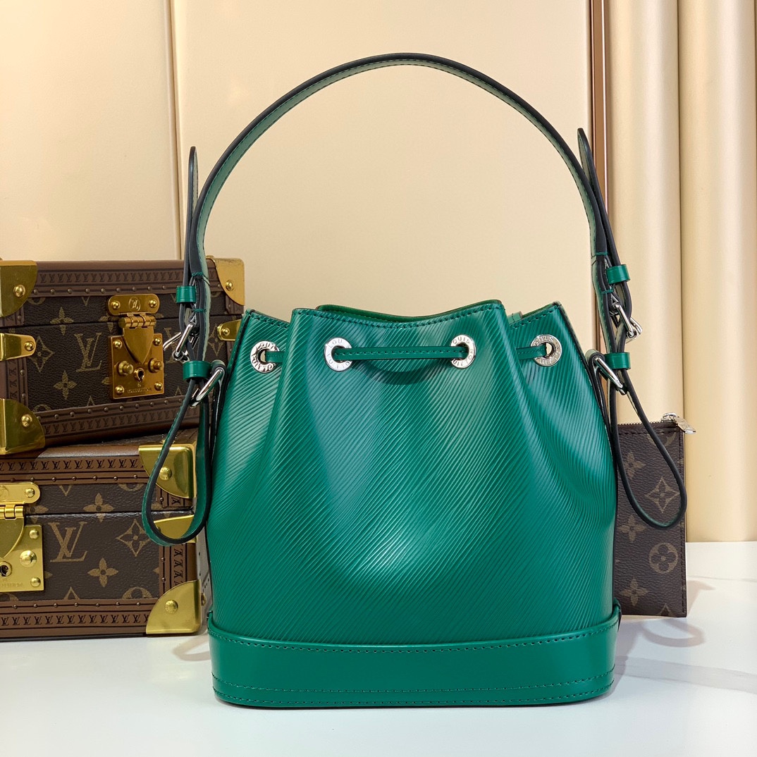 Louis Vuitton Noé BB Bucket Bag Epi Leather Green with Monogram Wallet 2 i1730648798 2205 0