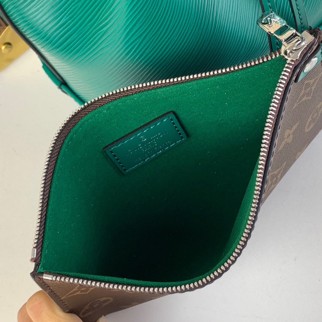 Louis Vuitton Noé BB Bucket Bag Epi Leather Green with Monogram Wallet 7 i1730648798 9424 4