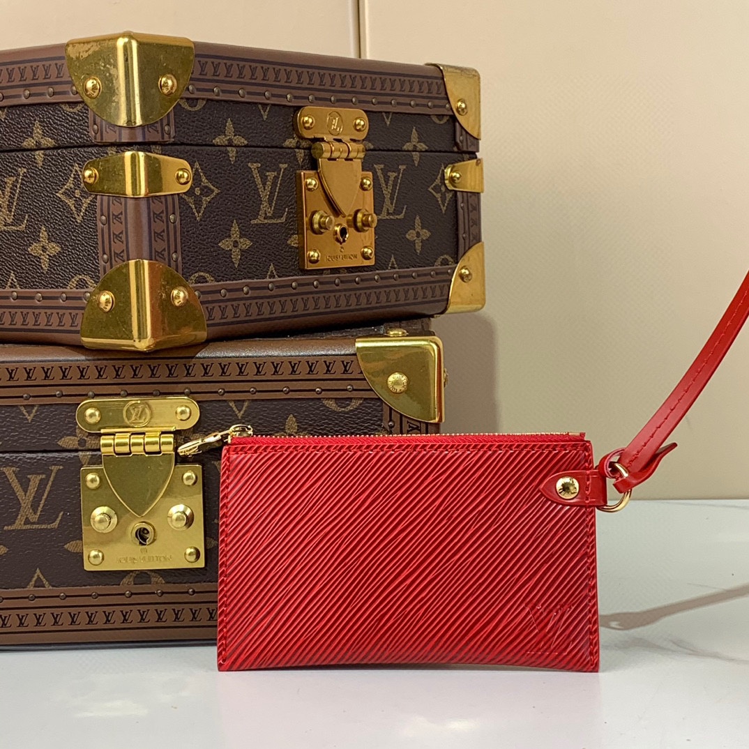 Louis Vuitton Noé BB Bucket Bag Epi Leather, Red - Compact & Stylish 6 i1730648933 7686 6