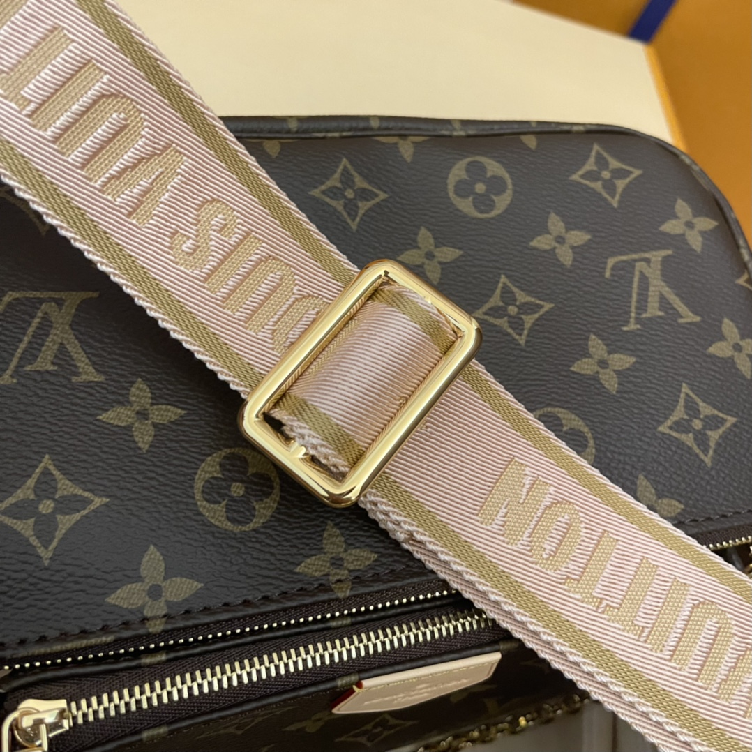 Louis Vuitton Multi Pochette Accessories Monogram Canvas Crossbody Bag 5 i1731821432 1306 3