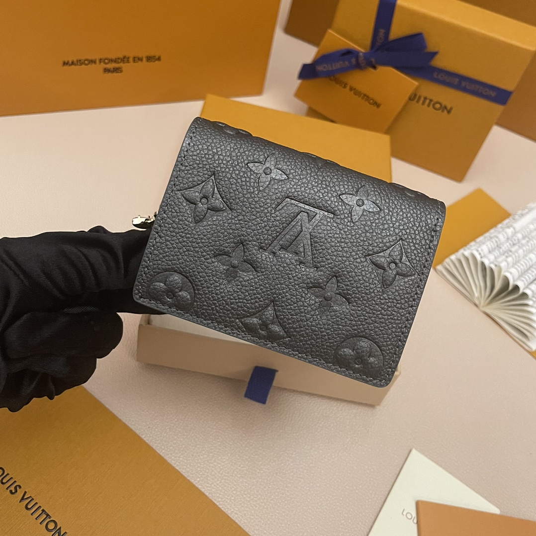 Louis Vuitton Cléa Compact Wallet - Monogram Empreinte Leather 3 i1731853261 5585 3