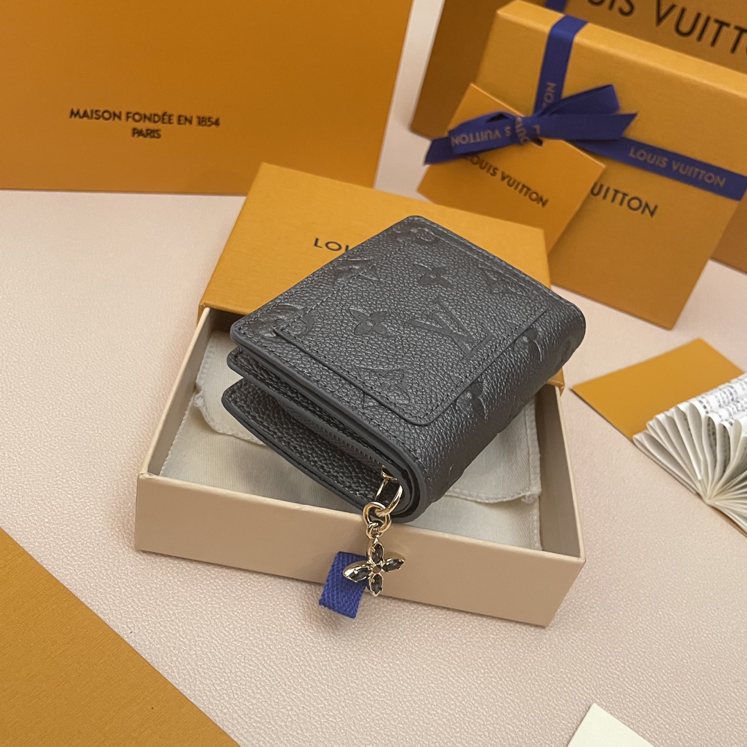 Louis Vuitton Cléa Compact Wallet - Monogram Empreinte Leather 4 i1731853261 9066 4