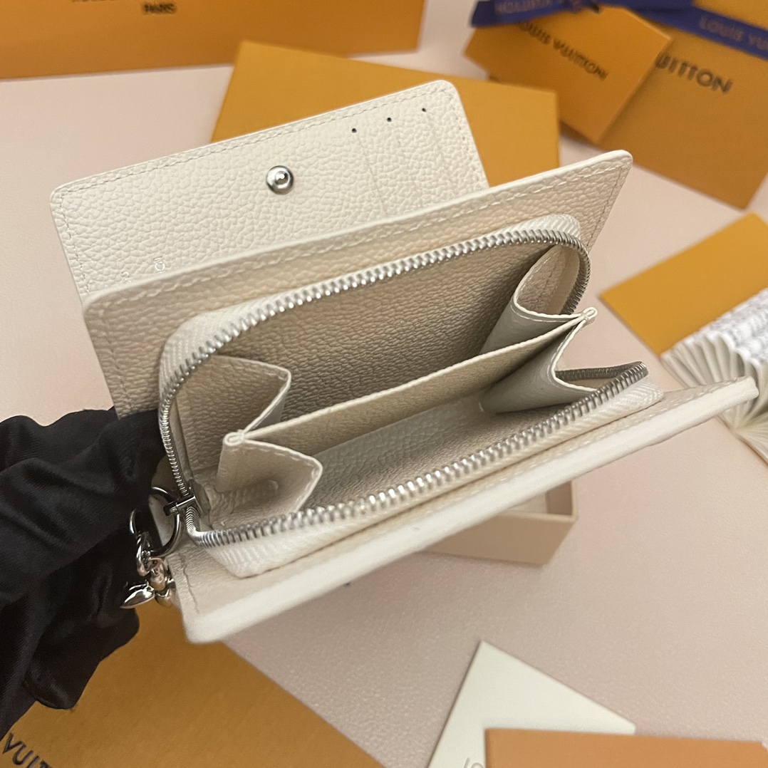 Louis Vuitton Cléa Wallet Monogram Amplant Leather Azur/Crème M12188 8 i1731854428 4829 4
