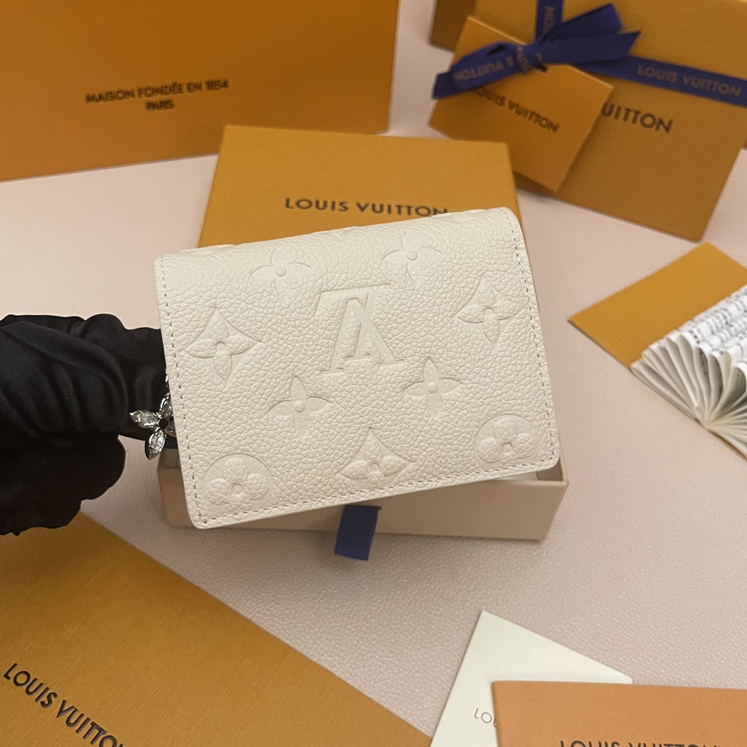 Louis Vuitton Cléa Wallet Monogram Amplant Leather Azur/Crème M12188 4 i1731854428 9646 2