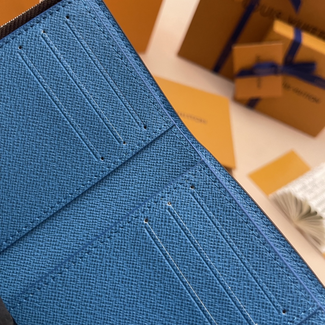 Louis Vuitton Victorine Wallet Monogram Canvas Leather Compact Design 9 i1732800945 9581 3