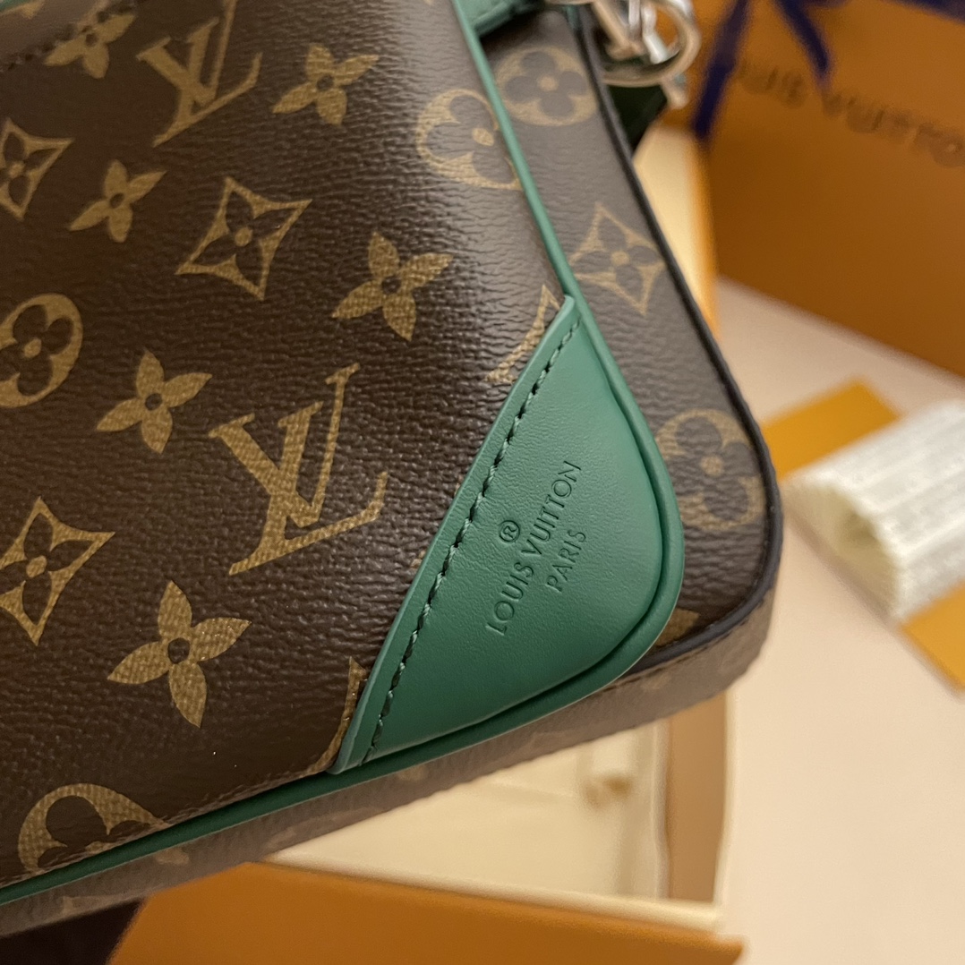 Louis Vuitton Trio Messenger Bag Monogram Macassar Canvas with Leather Trim 4 i1733321307 4704 7
