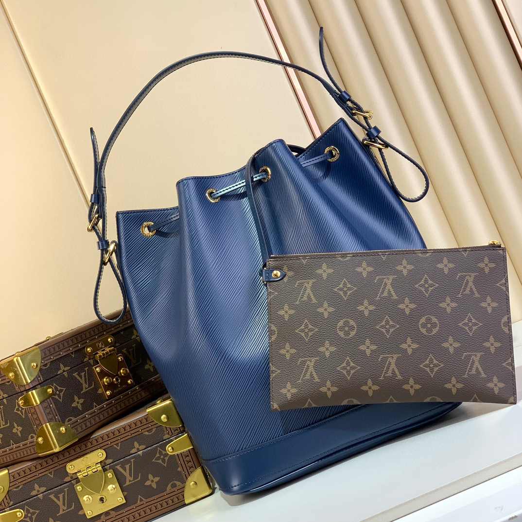 Louis Vuitton Noé MM Bucket Bag Blue Epi Leather with Detachable Wallet 3 i1735891199421 7668 0 1