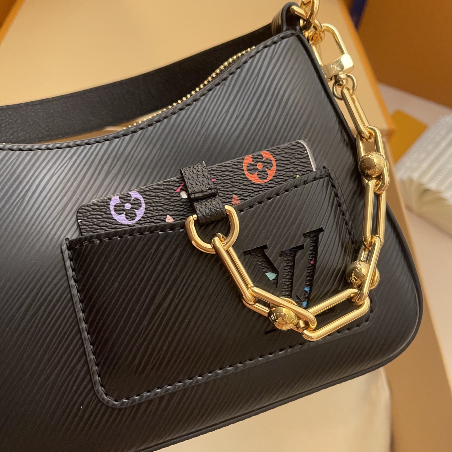 Louis Vuitton Black Epi Leather Handbag with Murakami Coin Purse 3 i1737363135194 2650 0 2